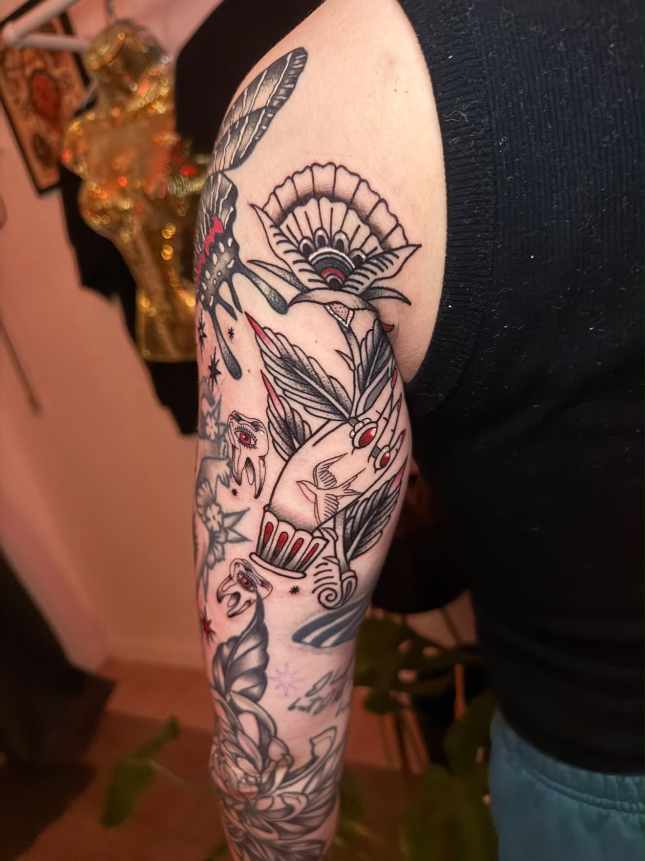 Arm by Jenna, traditional black and grey collection