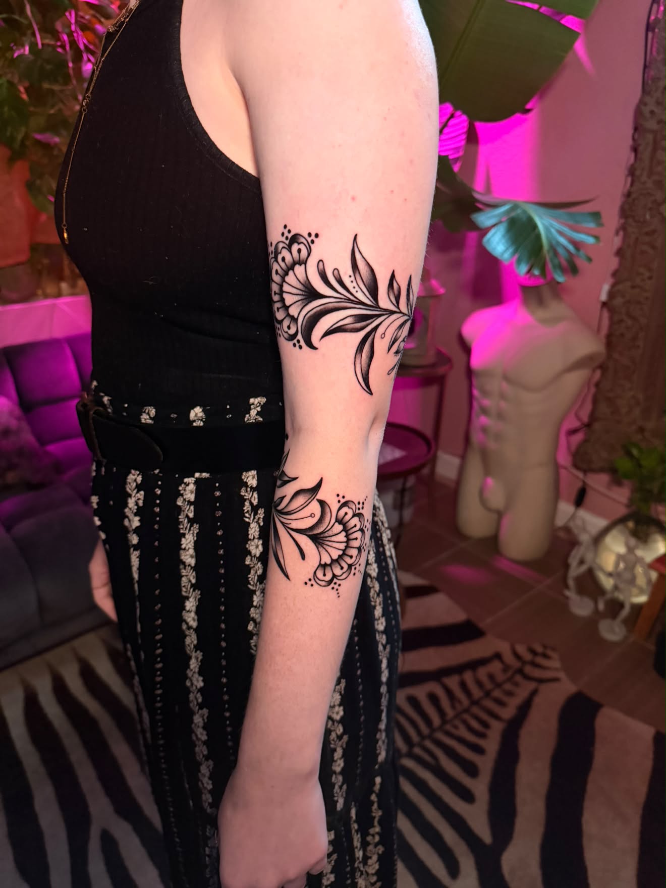 Arm by Jenna, ornamental linework bands