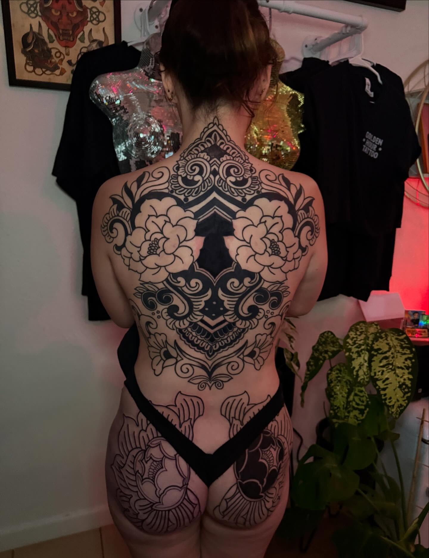 Back and hip by Jenna, floral linework in progress